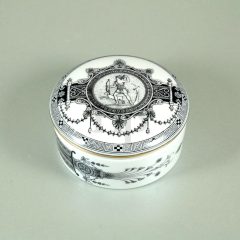 Hollóházi porcelán bonbonier 650, Korintosz (7,5 cm)