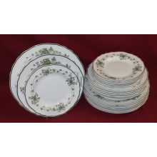 Hollóházi porcelán Pannónia tányérgarnitúra, Erika (18 részes)